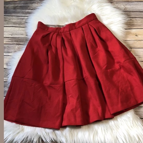 Banana Republic Red Full Pleated Skirt Size 6 - Picture 3 of 5